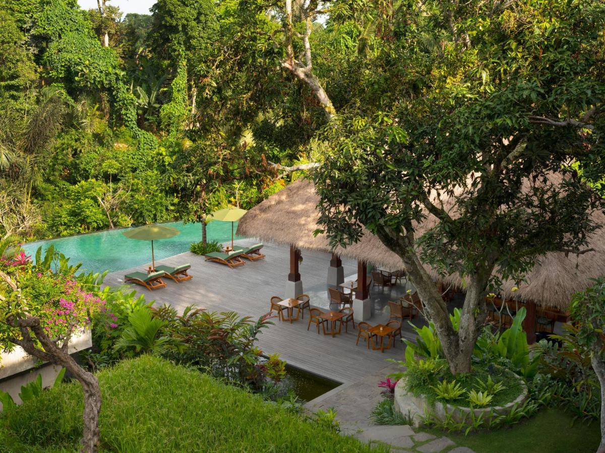 Adiwana Suweta Hotel Ubud Eksteriør billede The resort's pool